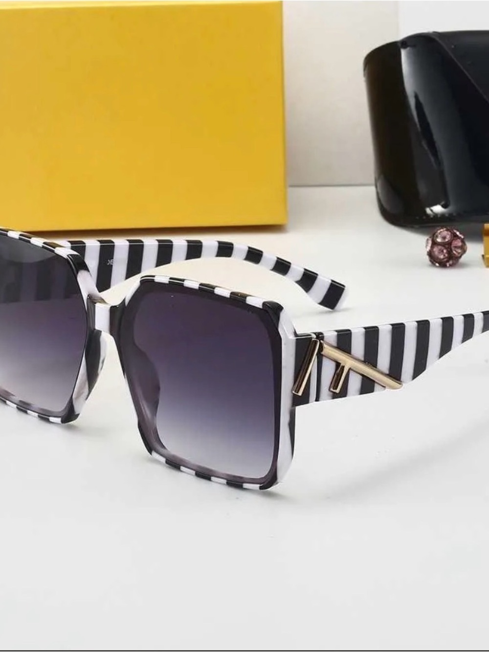 Fendi Striped Black & White Oversized Women's Sunglasses